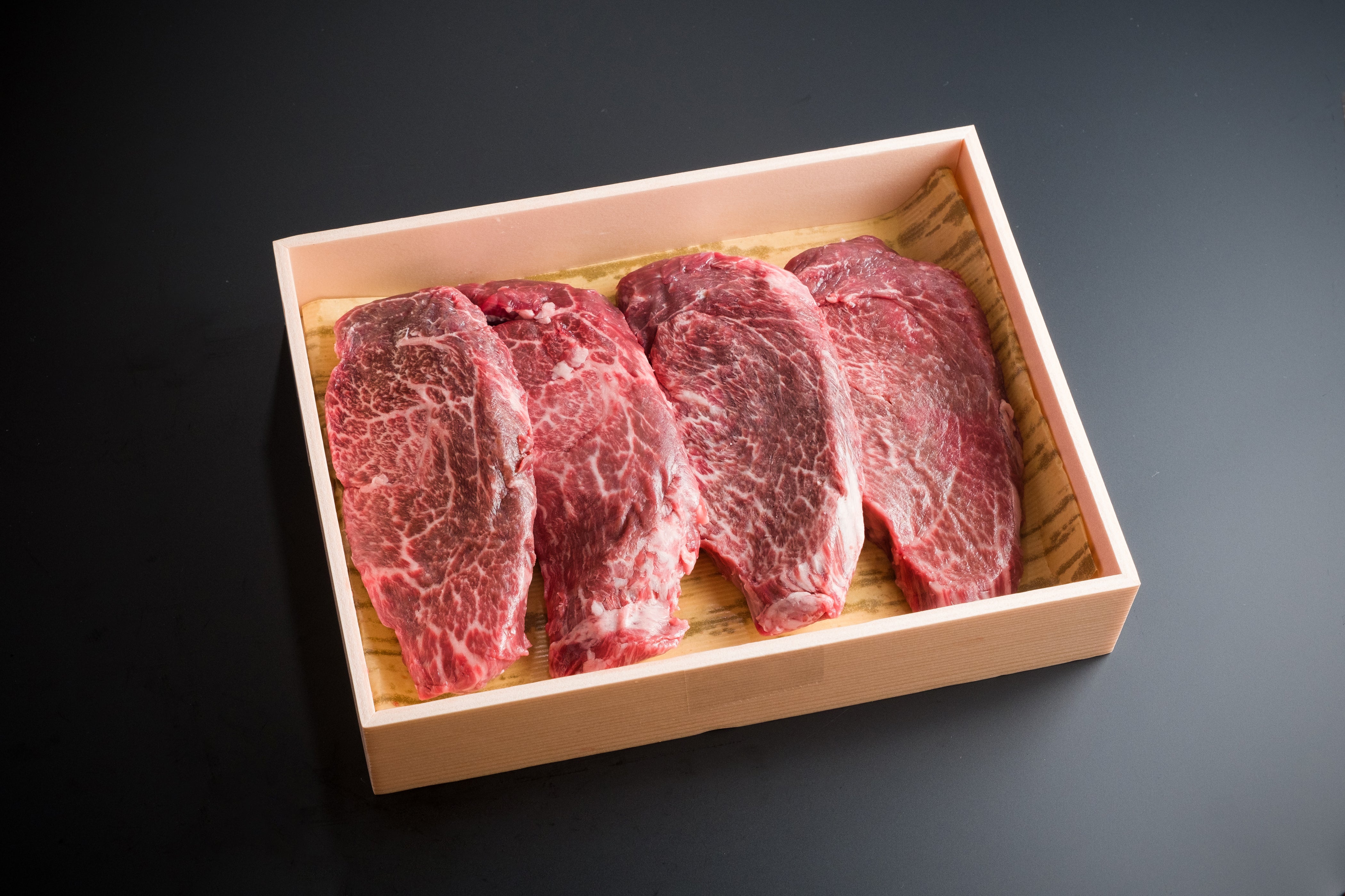 鳥取和牛フィレステーキ 約600g（150g×4） – 鳥取和牛の焼肉・しゃぶしゃぶ・すき焼き肉通販なら肉職人 湖山大門